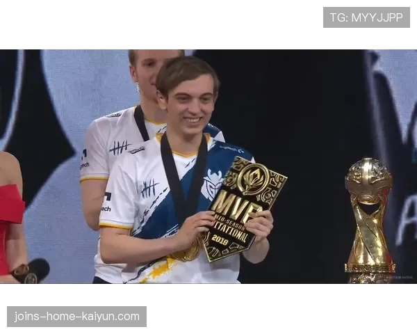 Caps中路1v2极限反杀🔥 Caps中路1v2极限反杀🔥